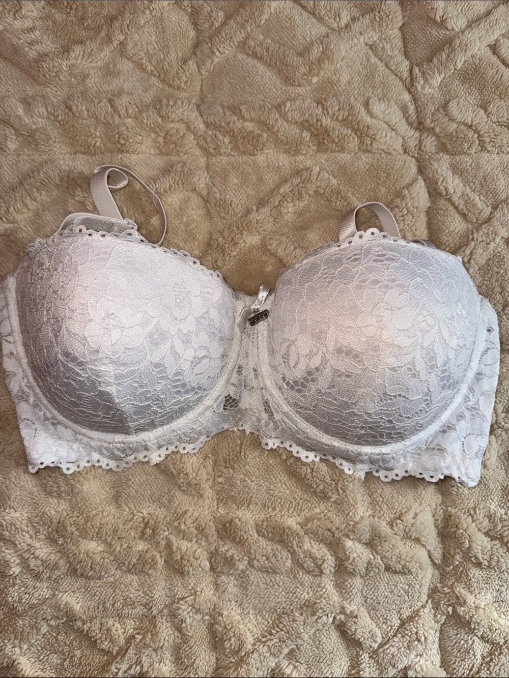 bebe White Lace Convertible Underwire Bra